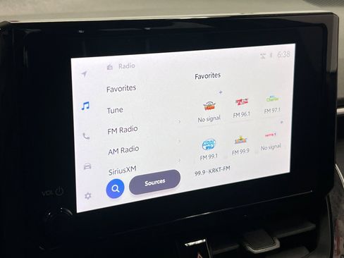 Used 2023 Toyota Corolla LE image 17