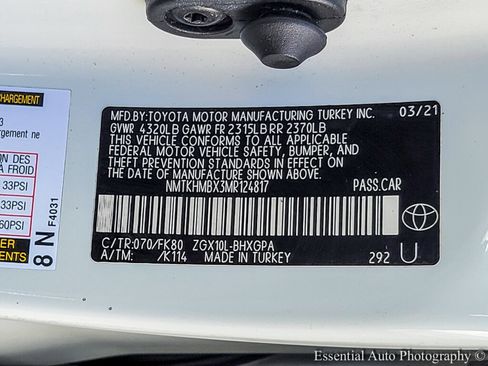 Used 2021 Toyota C-HR XLE image 35