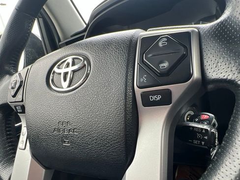 Used 2018 Toyota 4Runner SR5 Premium AWD/4WD image 27
