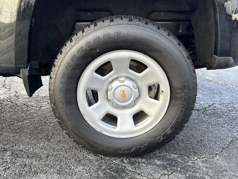 Used 2021 Chevrolet Colorado W/T w/ WT Convenience Package image 19