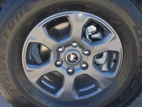 Used 2025 Ford Bronco Big Bend image 9