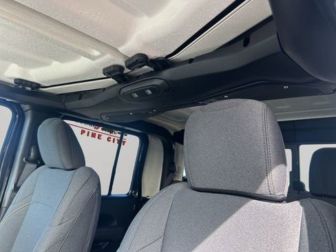 New 2026 Jeep Gladiator Sport image 24