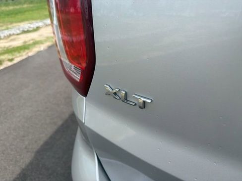 Certified 2018 Ford Explorer XLT image 9