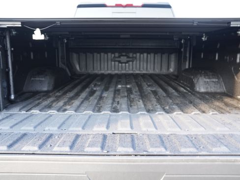 Used 2025 Chevrolet Silverado 3500 LTZ w/ LTZ Convenience Package AWD/4WD image 8