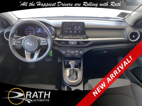 Used 2021 Kia Forte LXS FWD image 17