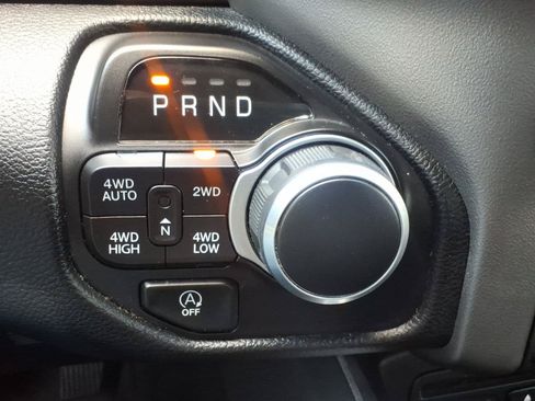 Used 2019 RAM 1500 Big Horn AWD/4WD image 24
