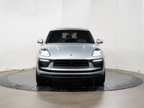Used 2024 Porsche Macan image 6