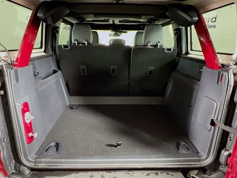 New 2025 Ford Bronco Badlands image 15