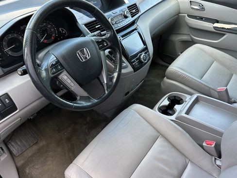 Used 2015 Honda Odyssey EX-L image 10