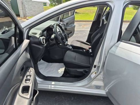 Used 2023 Nissan Versa S w/ S Plus Package FWD image 9