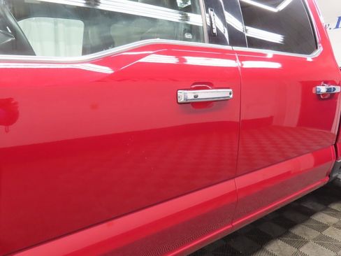 Used 2024 Ford F250 Platinum w/ FX4 Off-Road Package image 43