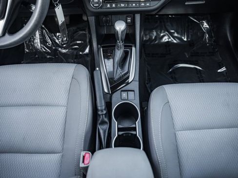 Used 2016 Toyota Corolla LE image 21