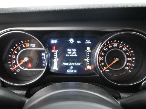 Used 2021 Jeep Gladiator Sport AWD/4WD image 6