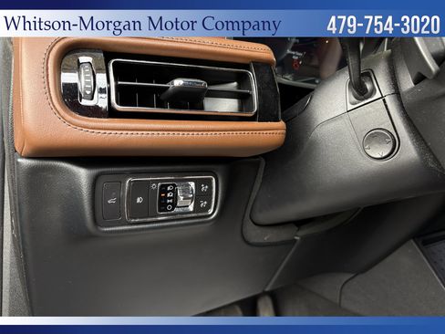 Used 2022 Lincoln Aviator Reserve w/ Equipment Group 201A AWD/4WD image 15