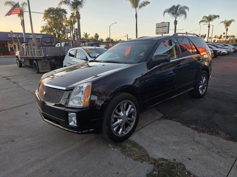 Used 2004 Cadillac SRX Base RWD 4dr SUV V8 image 3
