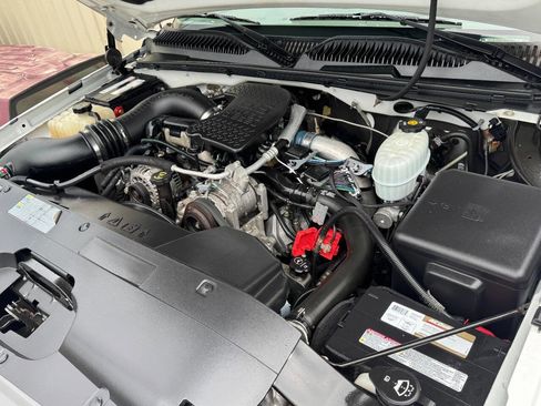 Used 2005 Chevrolet Silverado 3500 LT w/ Heavy-Duty Power Package image 14