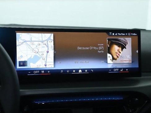 Used 2025 BMW 230i xDrive Coupe w/ Convenience Package image 24