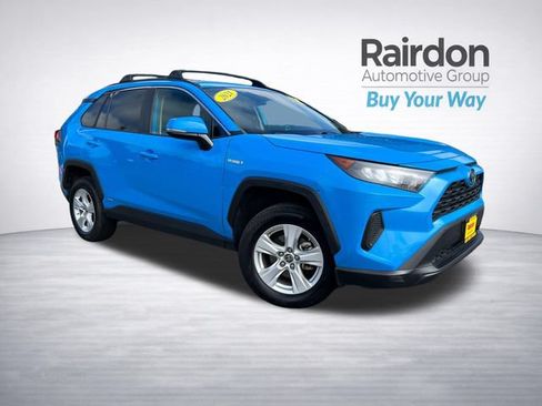 Used 2021 Toyota RAV4 LE AWD/4WD image 1