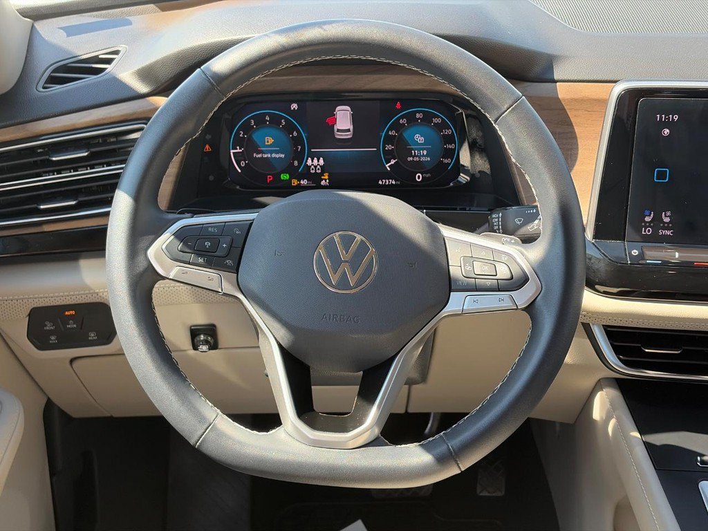 Used 2024 Volkswagen Atlas SE FWD image 13