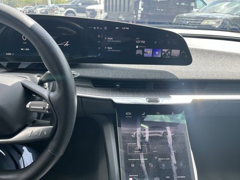 Used 2025 Lucid Air Pure image 13