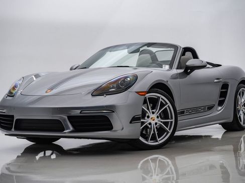 Used 2024 Porsche 718 Boxster RWD image 1
