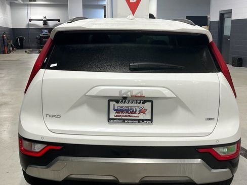 New 2025 Kia Niro EX Touring image 26