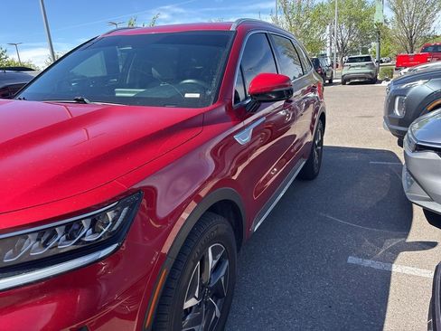 Used 2022 Kia Sorento S image 3