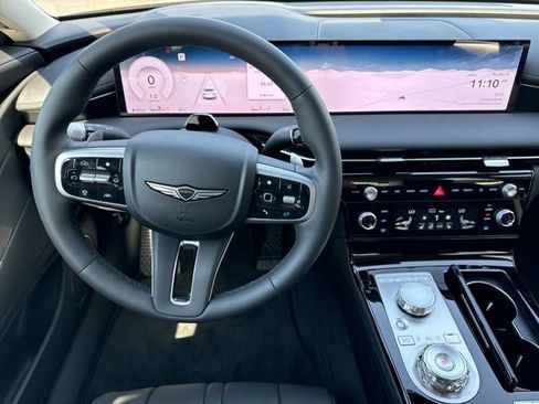 Used 2025 Genesis G80 2.5T image 33