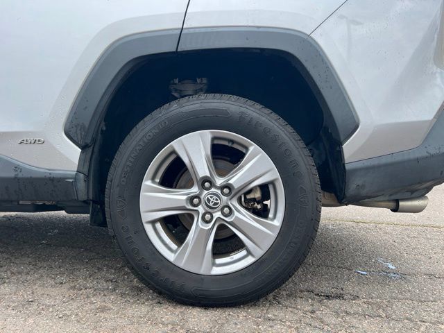 Used 2022 Toyota RAV4 XLE w/ Convenience Package AWD/4WD image 13