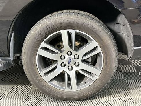 Used 2024 Ford Expedition Limited image 33