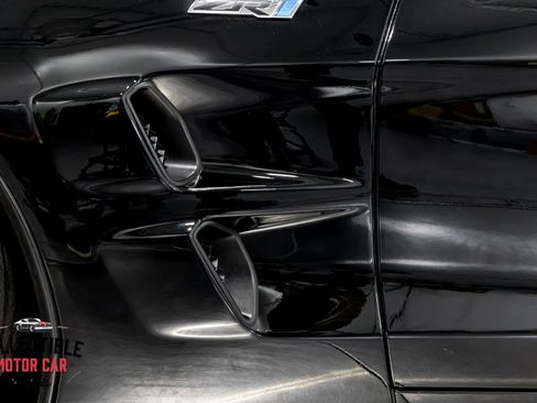 Used 2009 Chevrolet Corvette ZR1 w/ Preferred Equipment Group RWD image 63