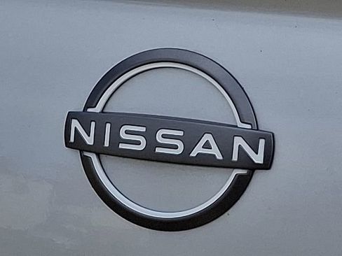 Used 2025 Nissan Versa SV image 30