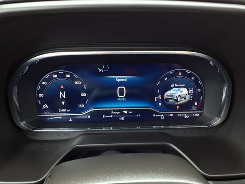 Used 2024 Chevrolet Tahoe High Country AWD/4WD image 17