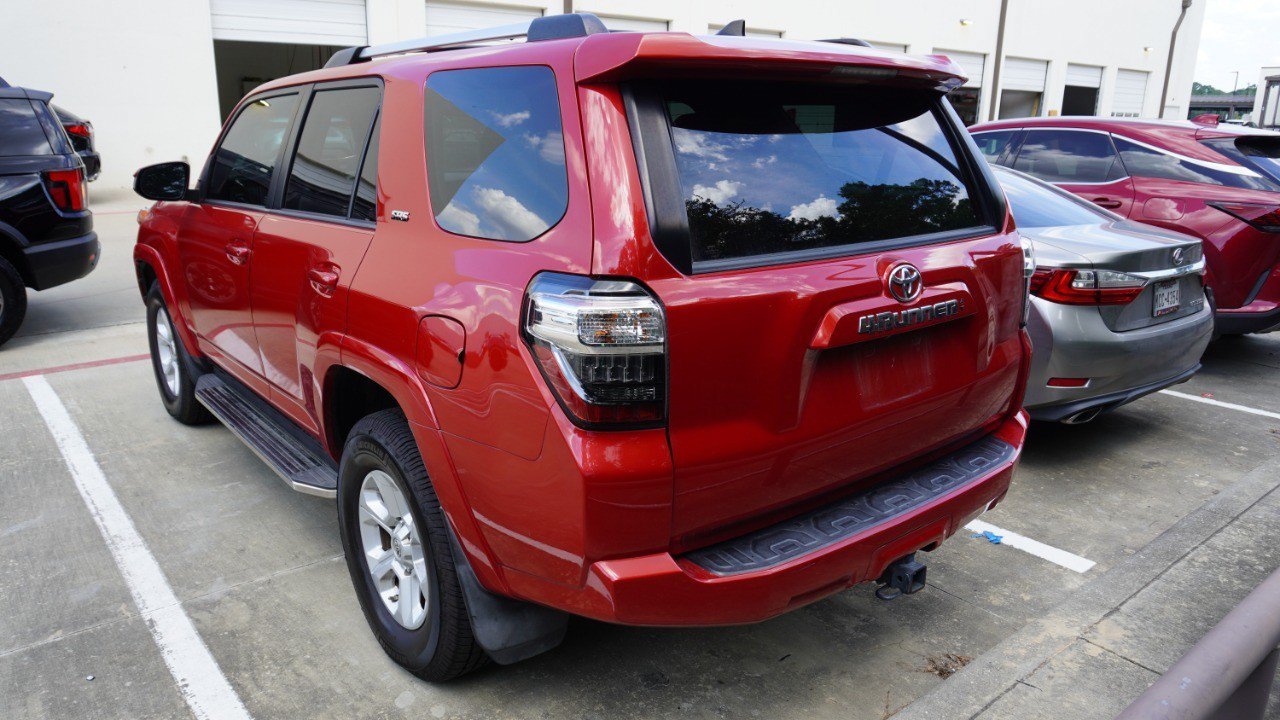Used 2021 Toyota 4Runner SR5 AWD/4WD image 7