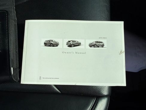 Used 2016 Lincoln MKX Reserve w/ Technology Package image 39