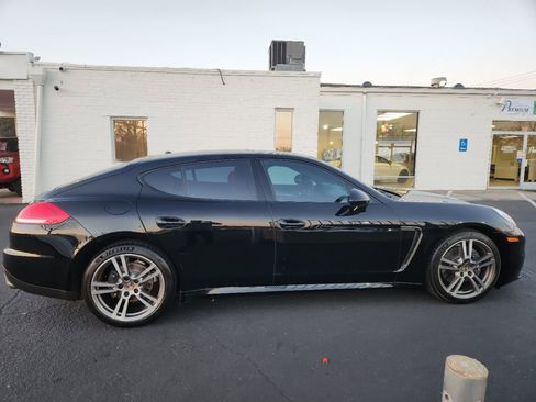 Used 2014 Porsche Panamera 4 AWD/4WD image 6