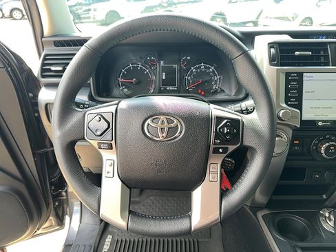 Used 2021 Toyota 4Runner SR5 image 26