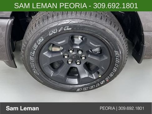 New 2026 RAM 1500 Express AWD/4WD image 27