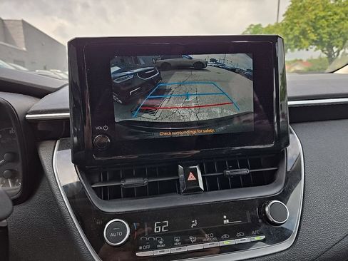 Used 2024 Toyota Corolla LE FWD image 22