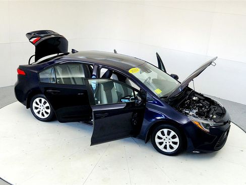 Certified 2024 Toyota Corolla LE image 24