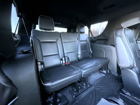 Used 2021 GMC Yukon XL SLT w/ SLT Luxury Plus Package image 20