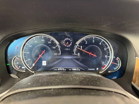 Used 2018 BMW 750i image 21