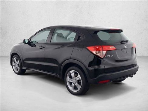 Used 2017 Honda HR-V LX image 5