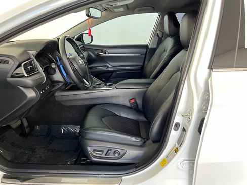 Used 2021 Toyota Camry XSE w/ Carpet Mat Package (TMS) image 11