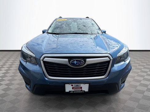 Used 2021 Subaru Forester Premium image 2
