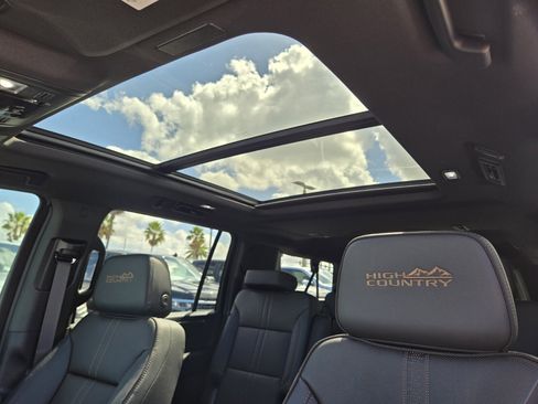 New 2026 Chevrolet Suburban High Country image 13
