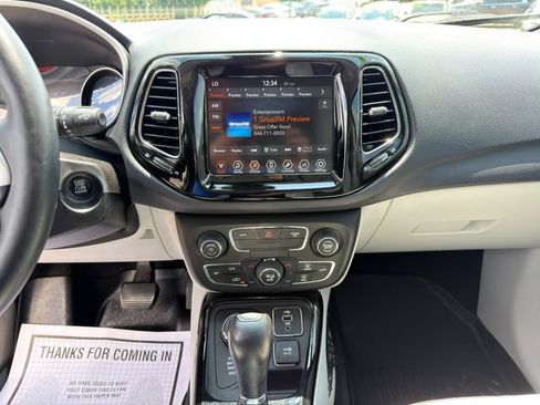 Used 2018 Jeep Compass Limited AWD/4WD image 21