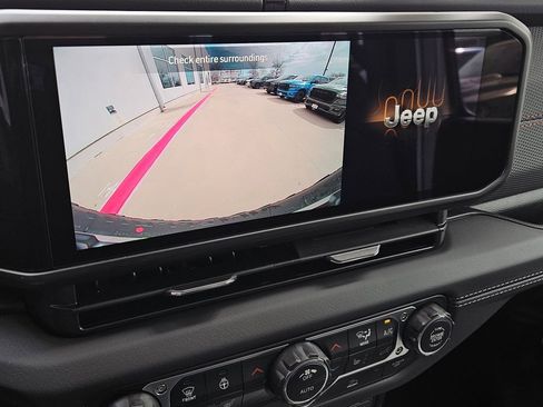 New 2026 Jeep Wrangler Unlimited Rubicon image 19