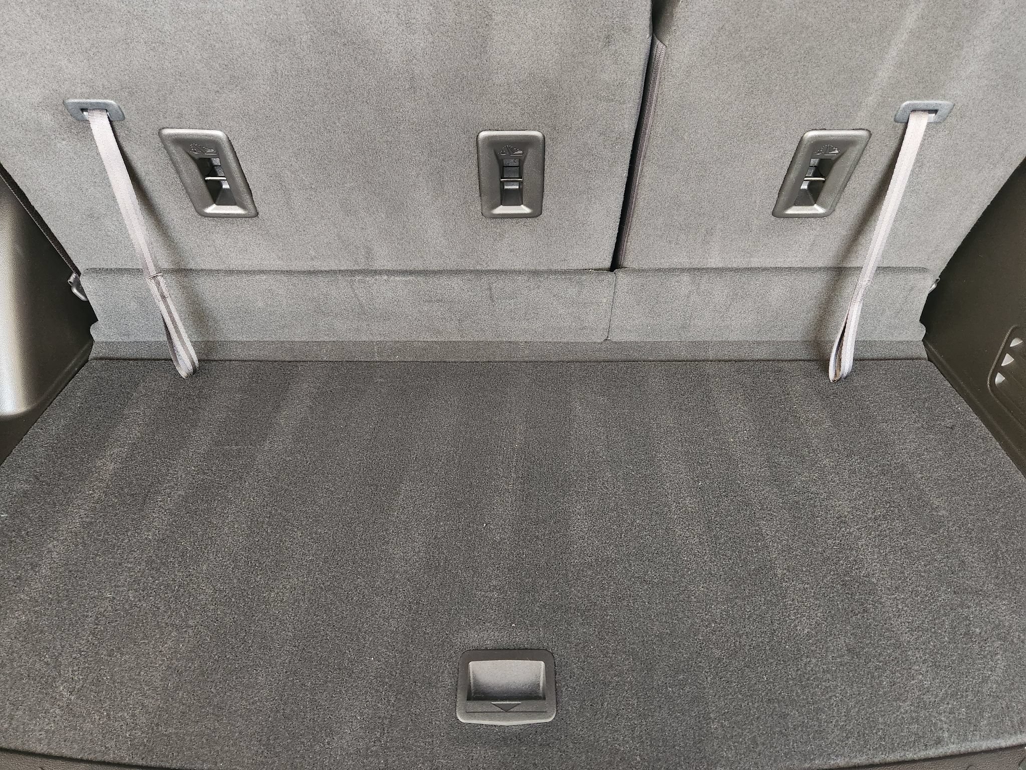 Used 2023 Chevrolet Traverse RS FWD image 37