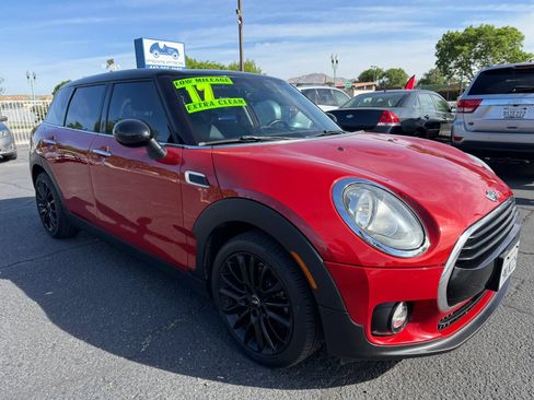 Used 2017 MINI Cooper Clubman image 1